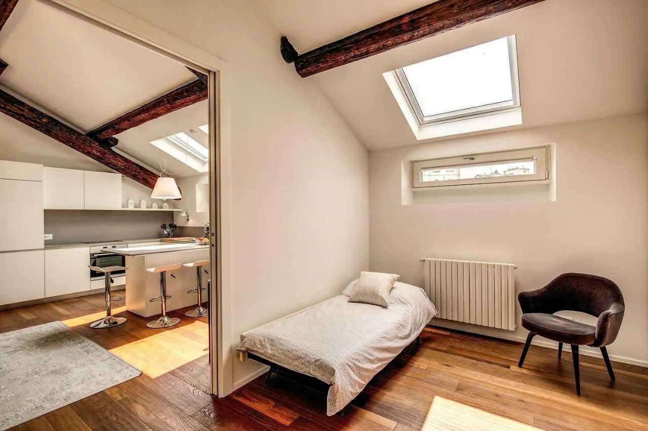 Luxurious Apartment In Milano İtalya